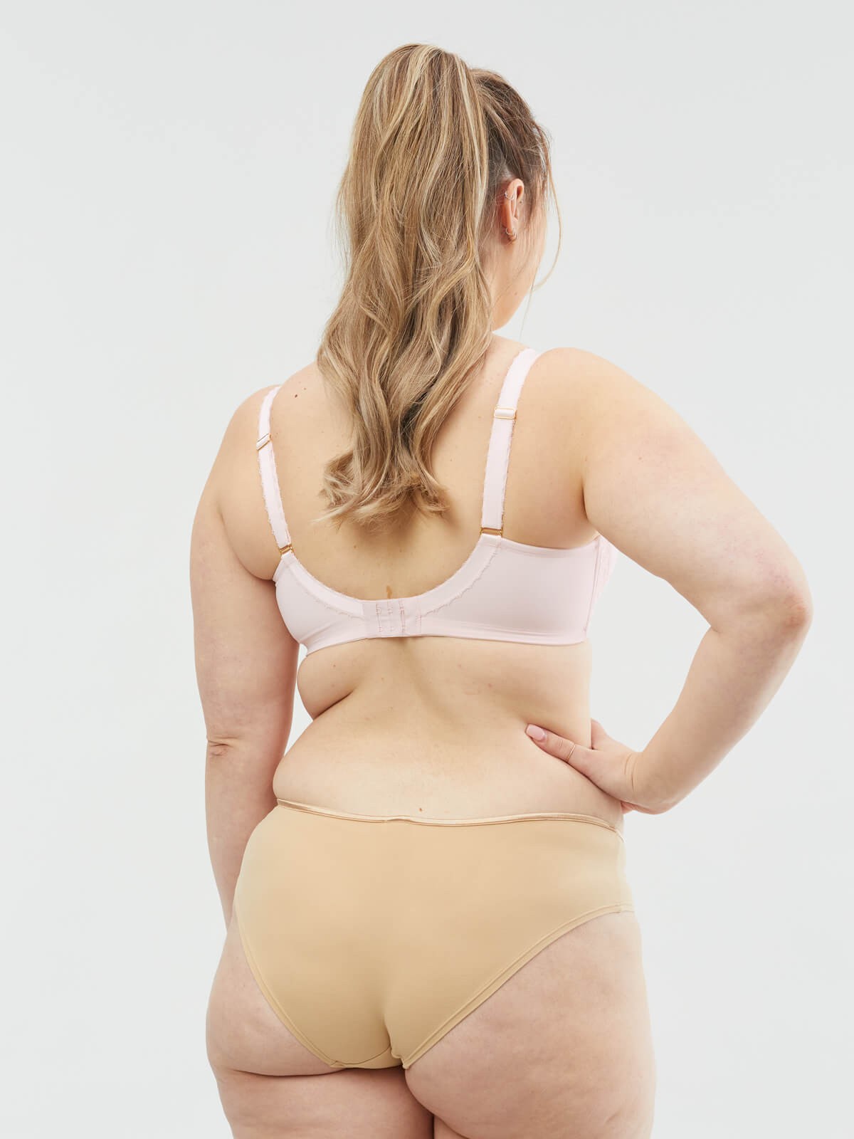 taffy nursing bra back view - rose