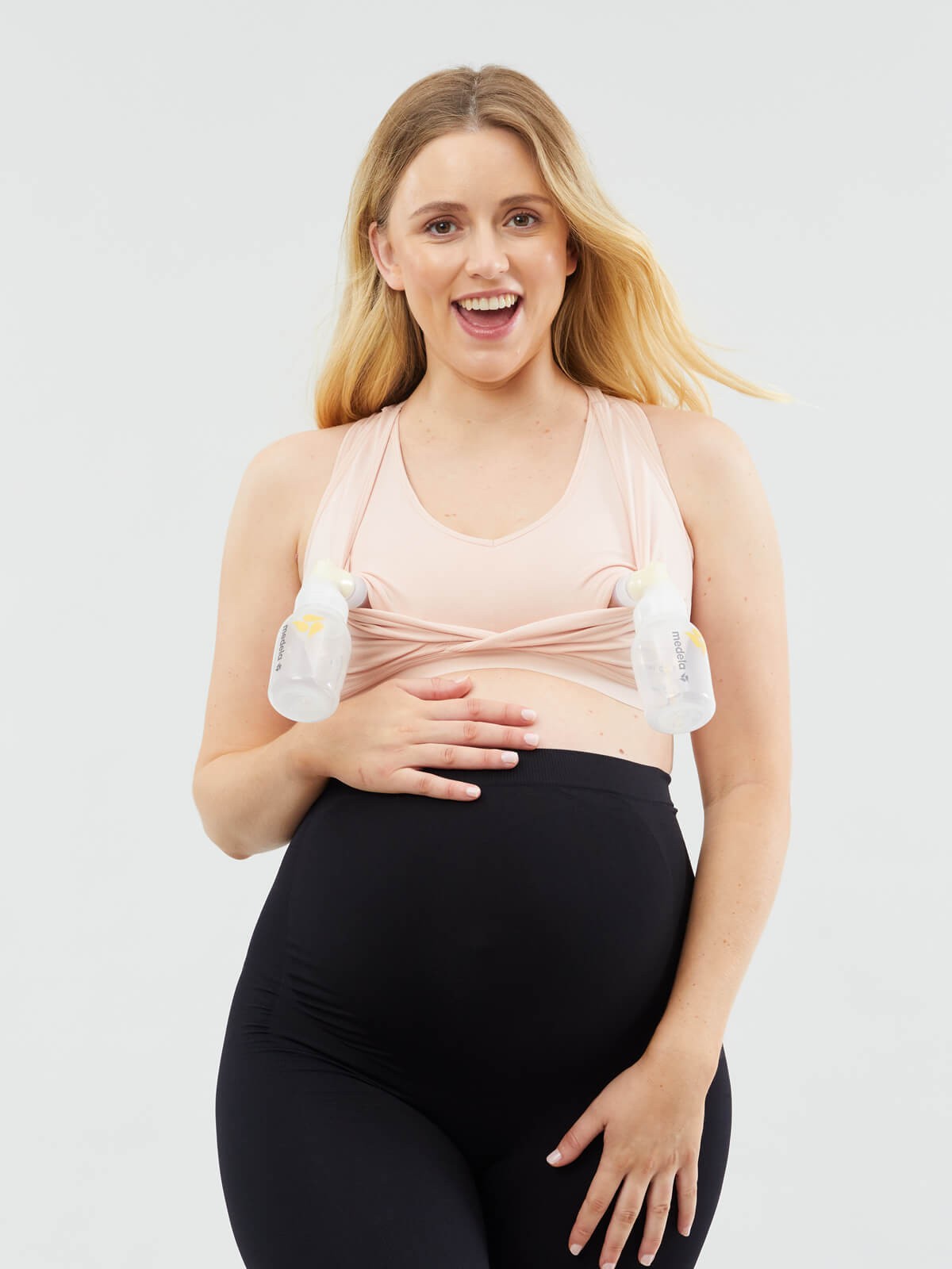 Motherhood Maternity Large Hands-Free Pumping Seamless Nursing Bra in Black
