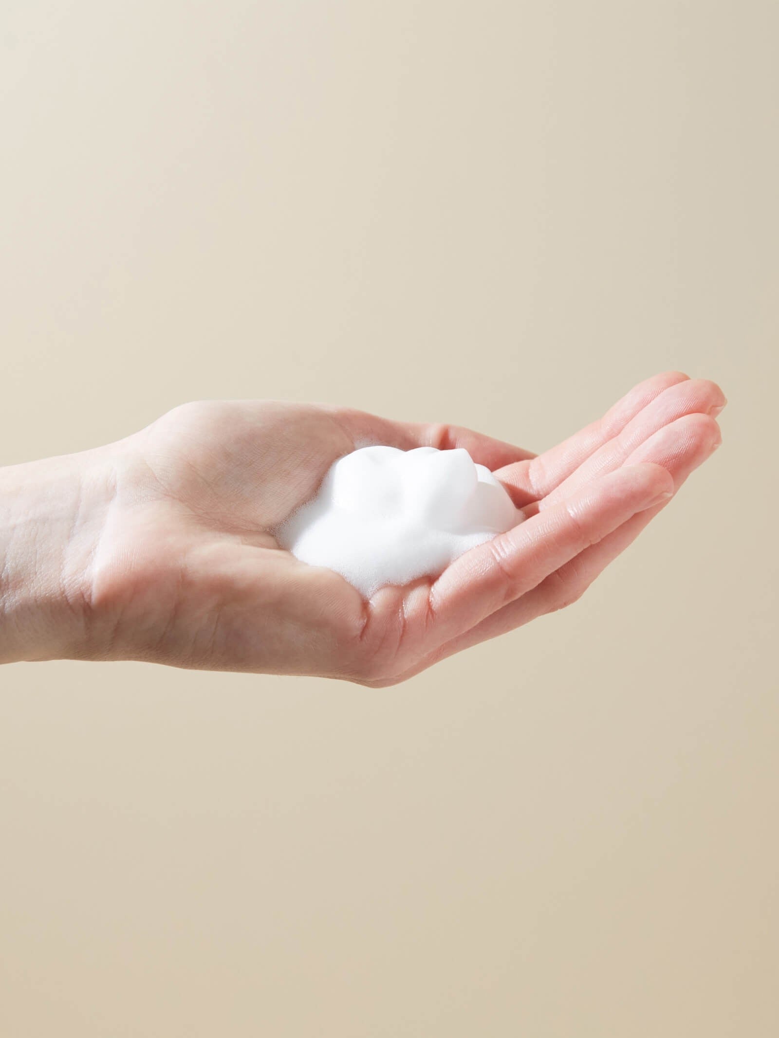 perineal foam in hand